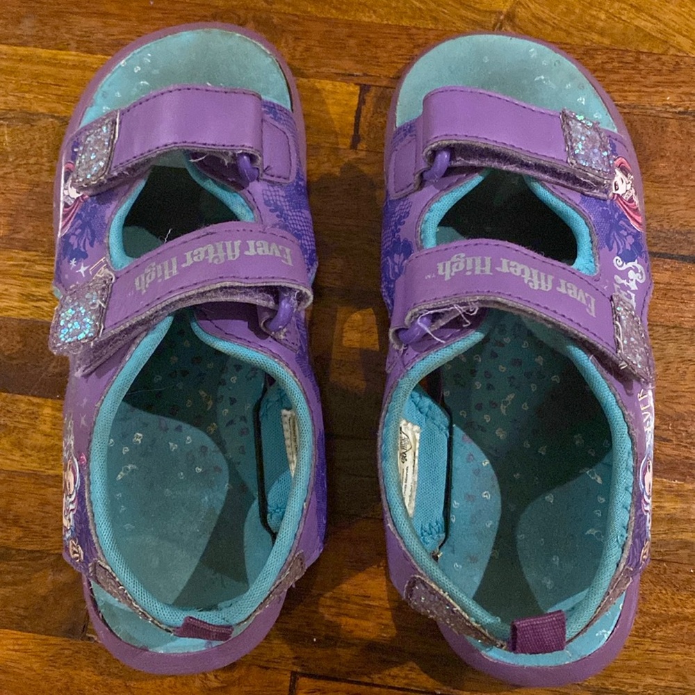 Girls Ever After High Rebels open toe Velcro sandals